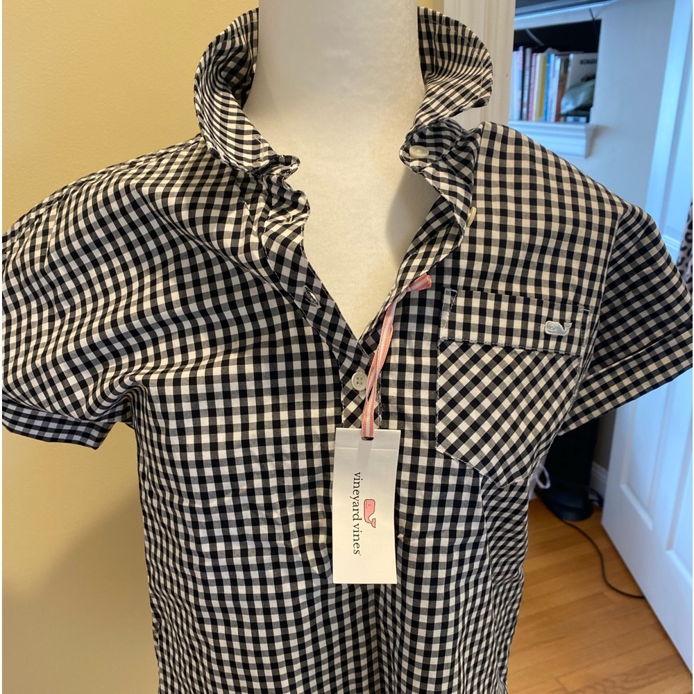 NWT Vineyard Vines Ladies Top Sz 4